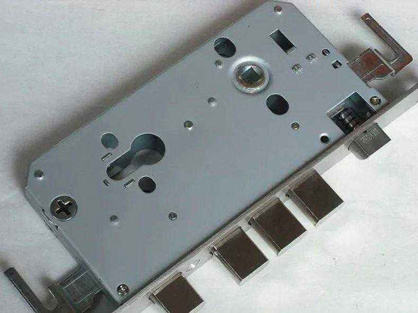 嘉定24小时上门开锁公司